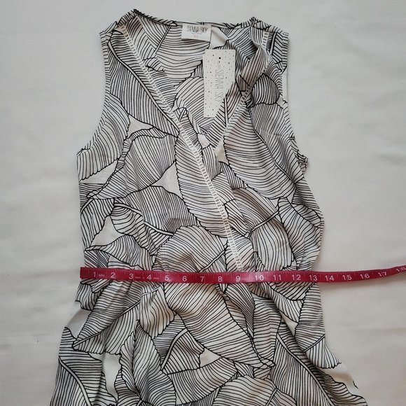 Sienna Sky Women's Leaf Print Surplice Ruffled Short Dress Size Small NWT - Picture 13 of 15